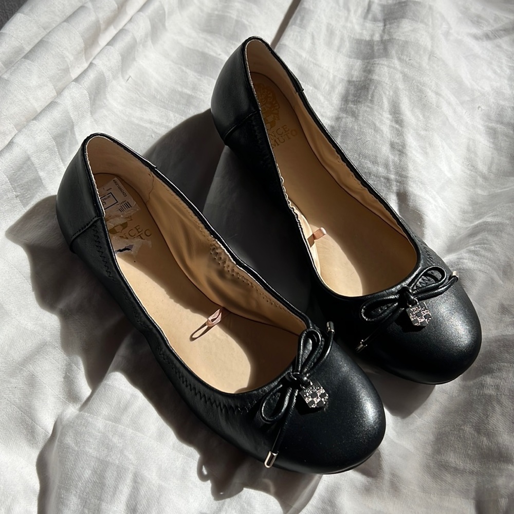 Vince Camuto flats